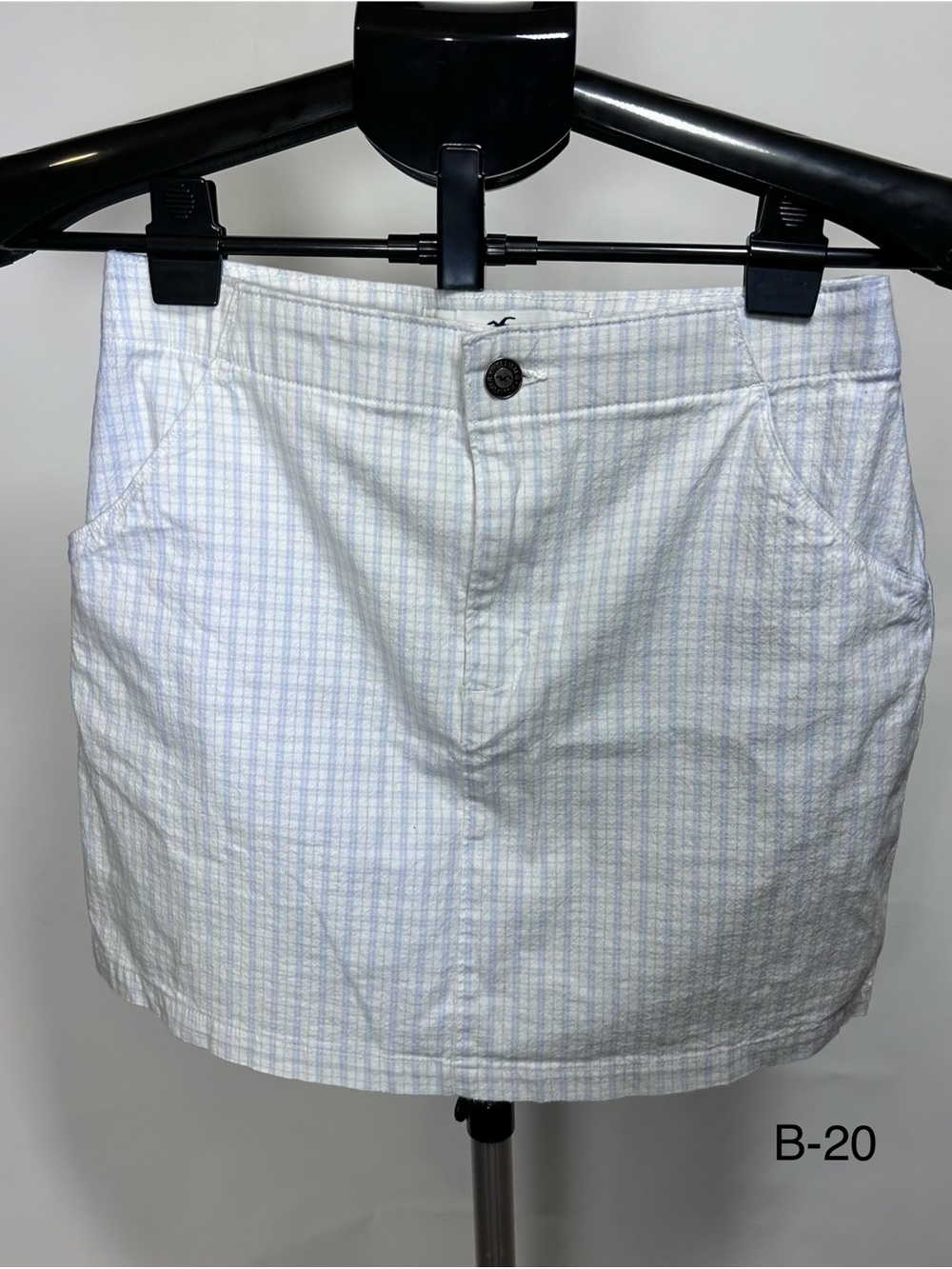 Hollister Women’s Small Ultra High-Rise Blue Plaid Cotton Shorts Preppy